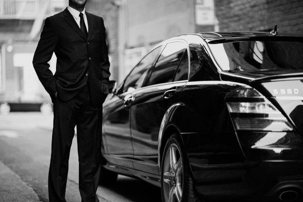 Airport Transfer and Chauffeur at Your Service